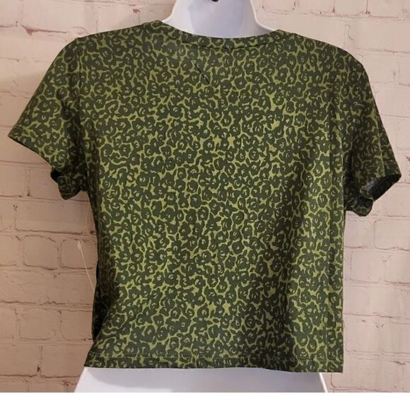 NWT By Anthropologie Green Leopard Print Cropped Draped Top Sz Small MSRP $68 - Picture 3 of 5
